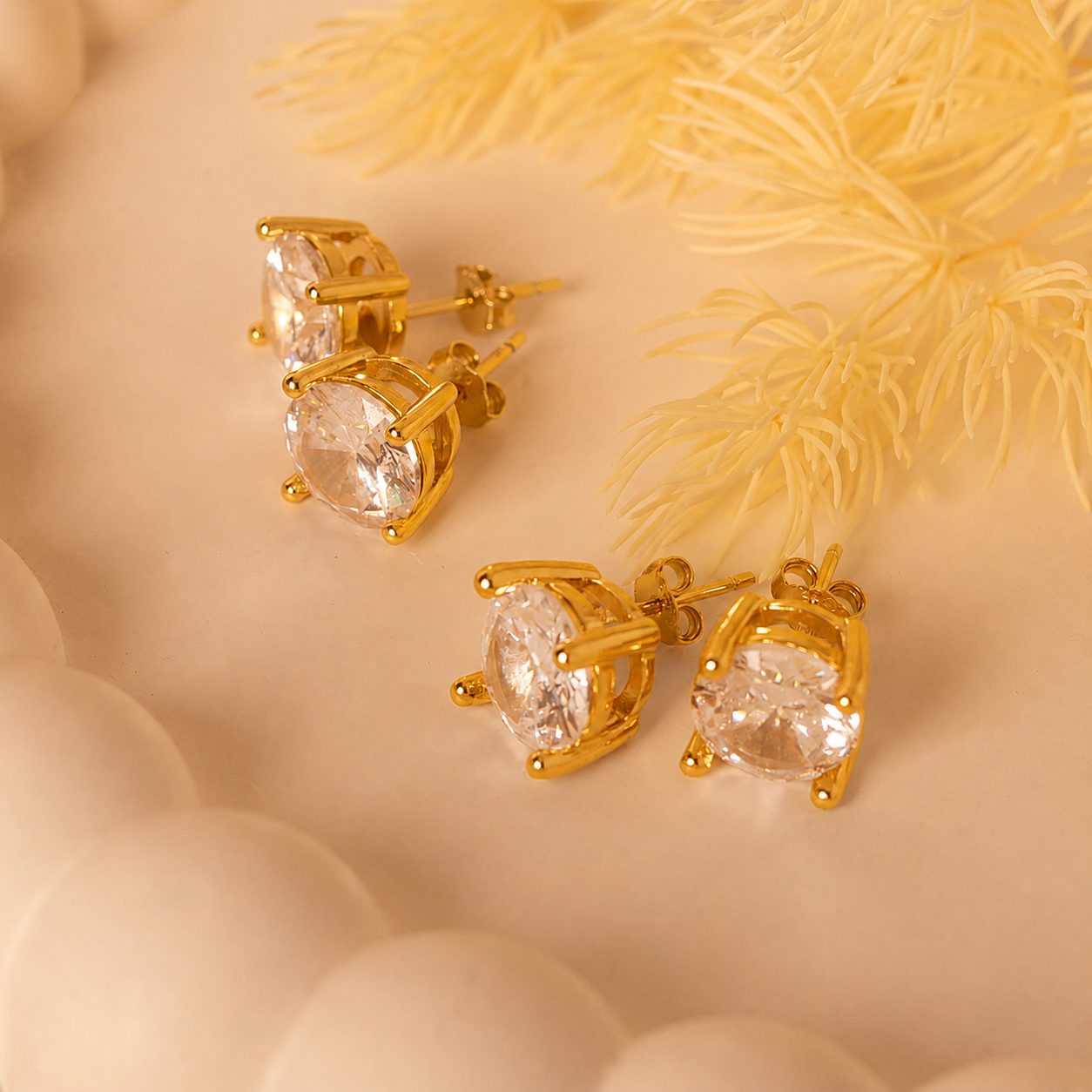 7mm-gold-studs