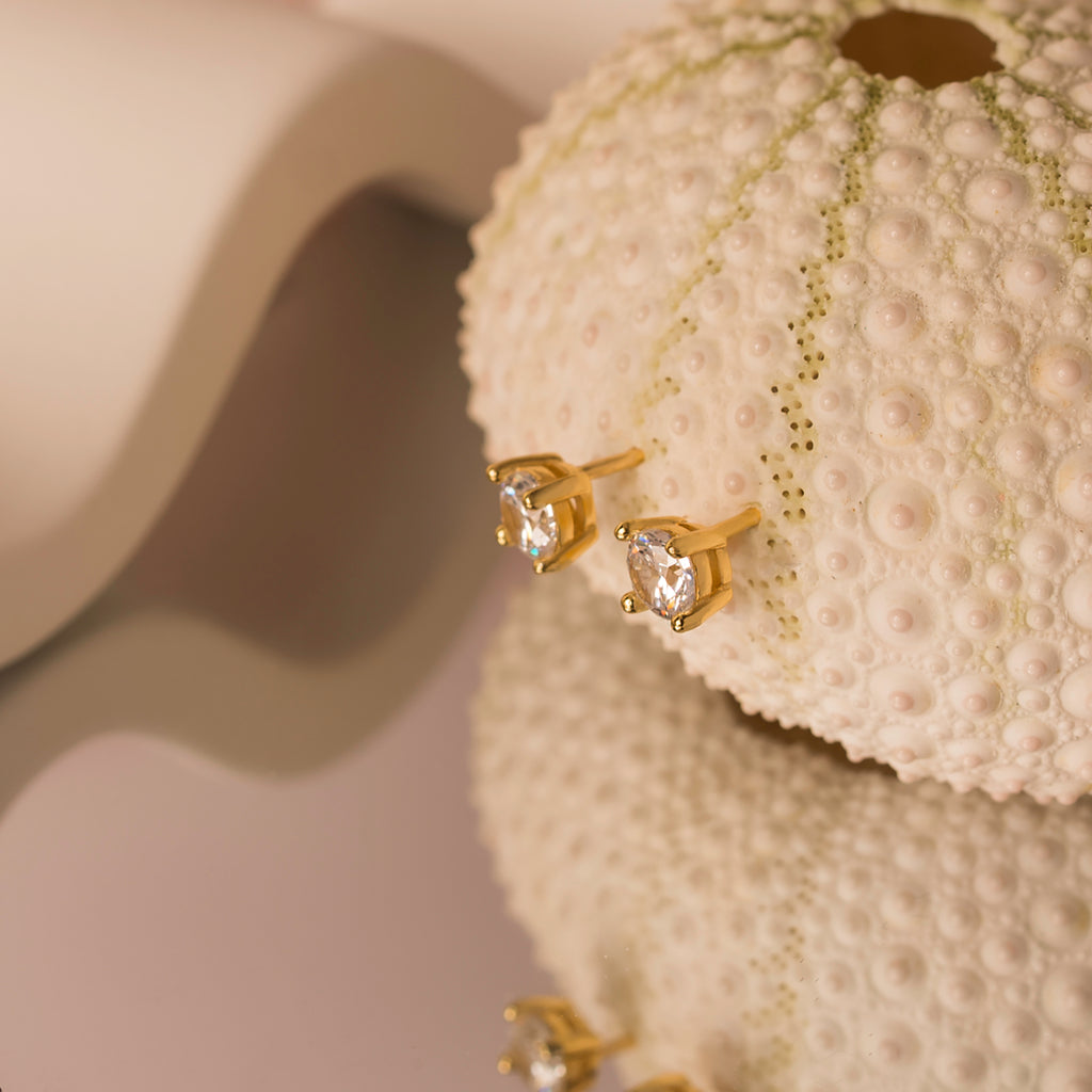 dainty gold cz stud earrings