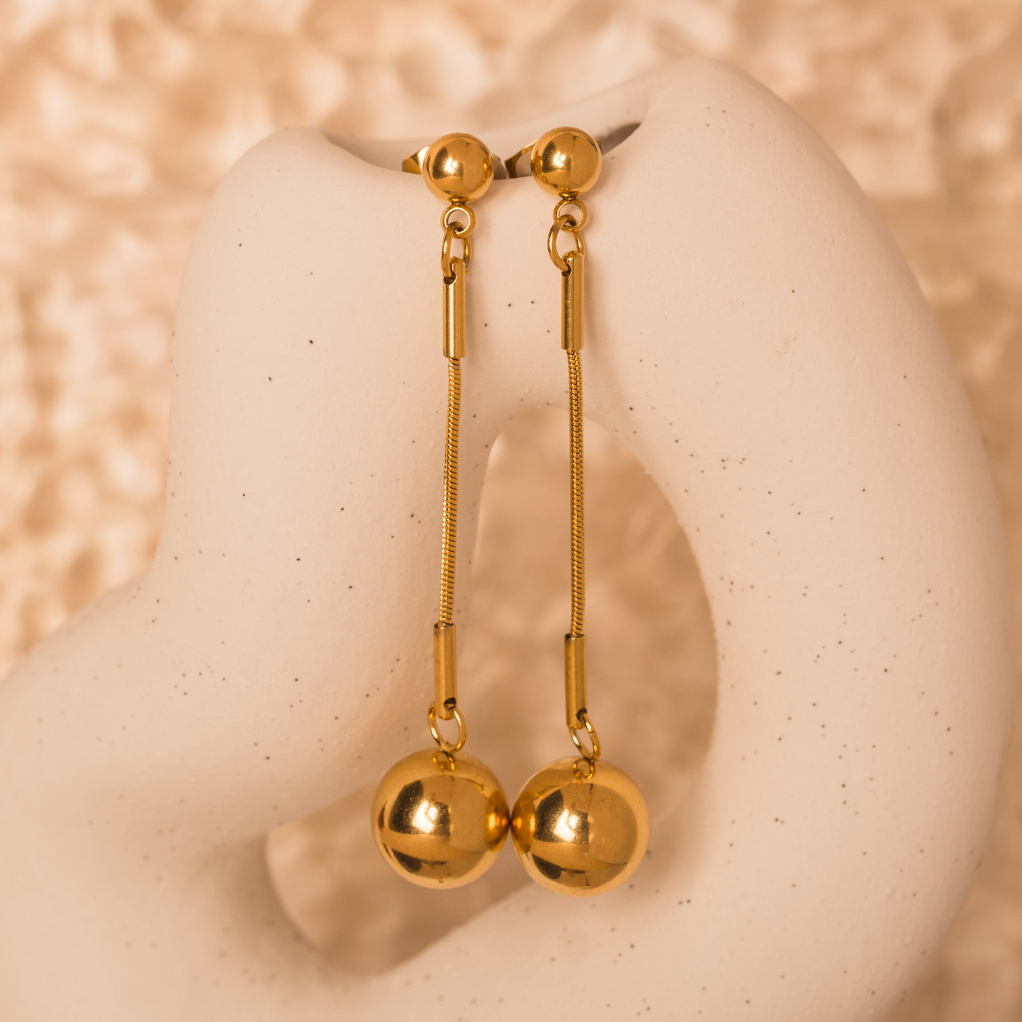 everyday gold drop earrings