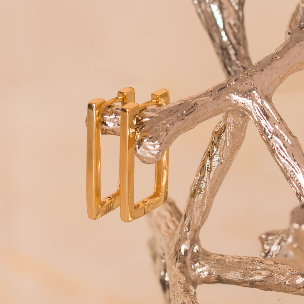 everyday gold earrings