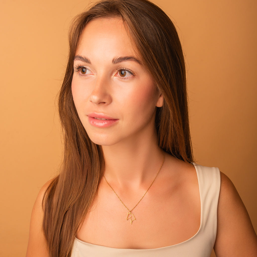 gold horse pendant necklace
