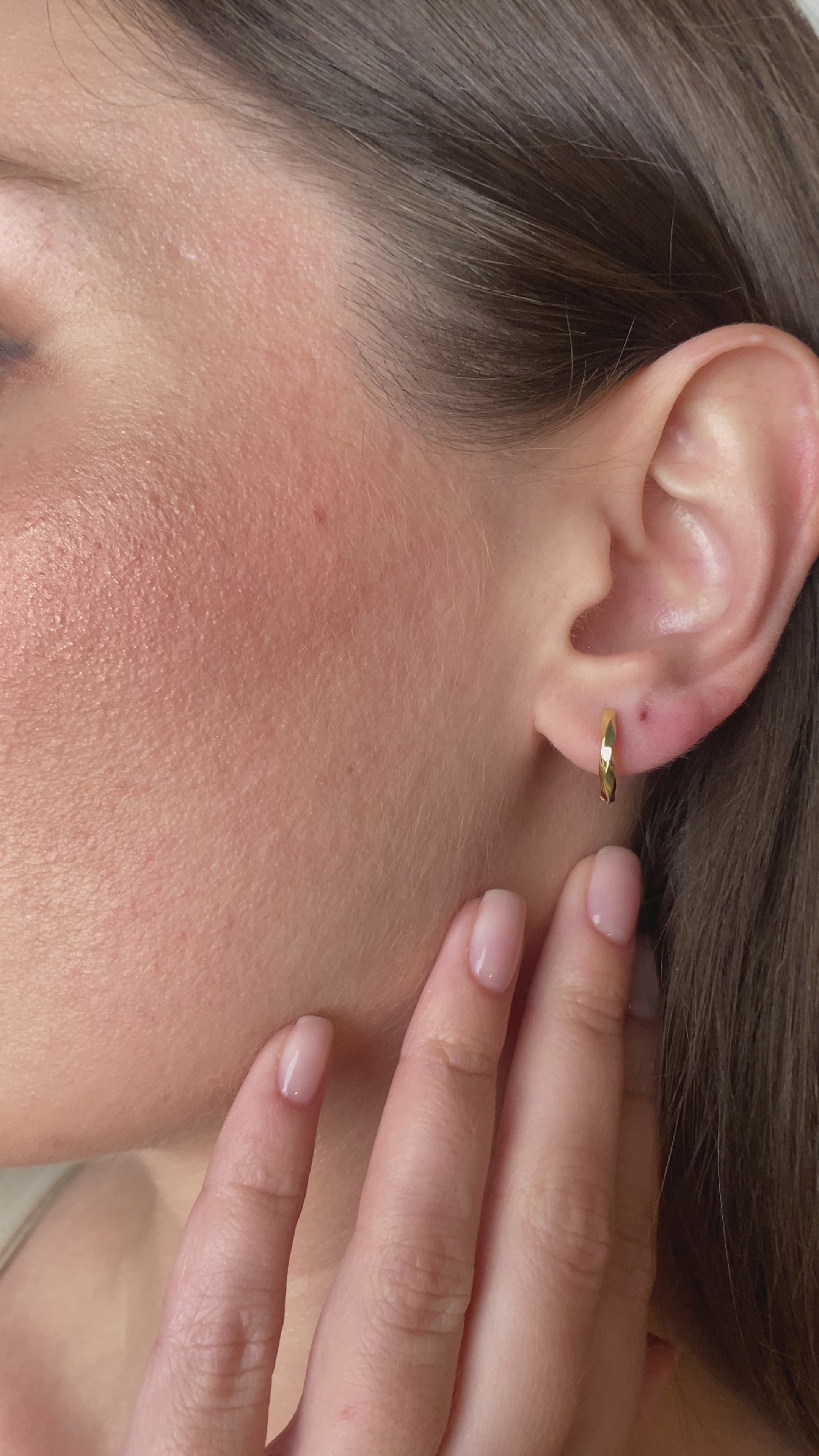 twisted hoop earrings