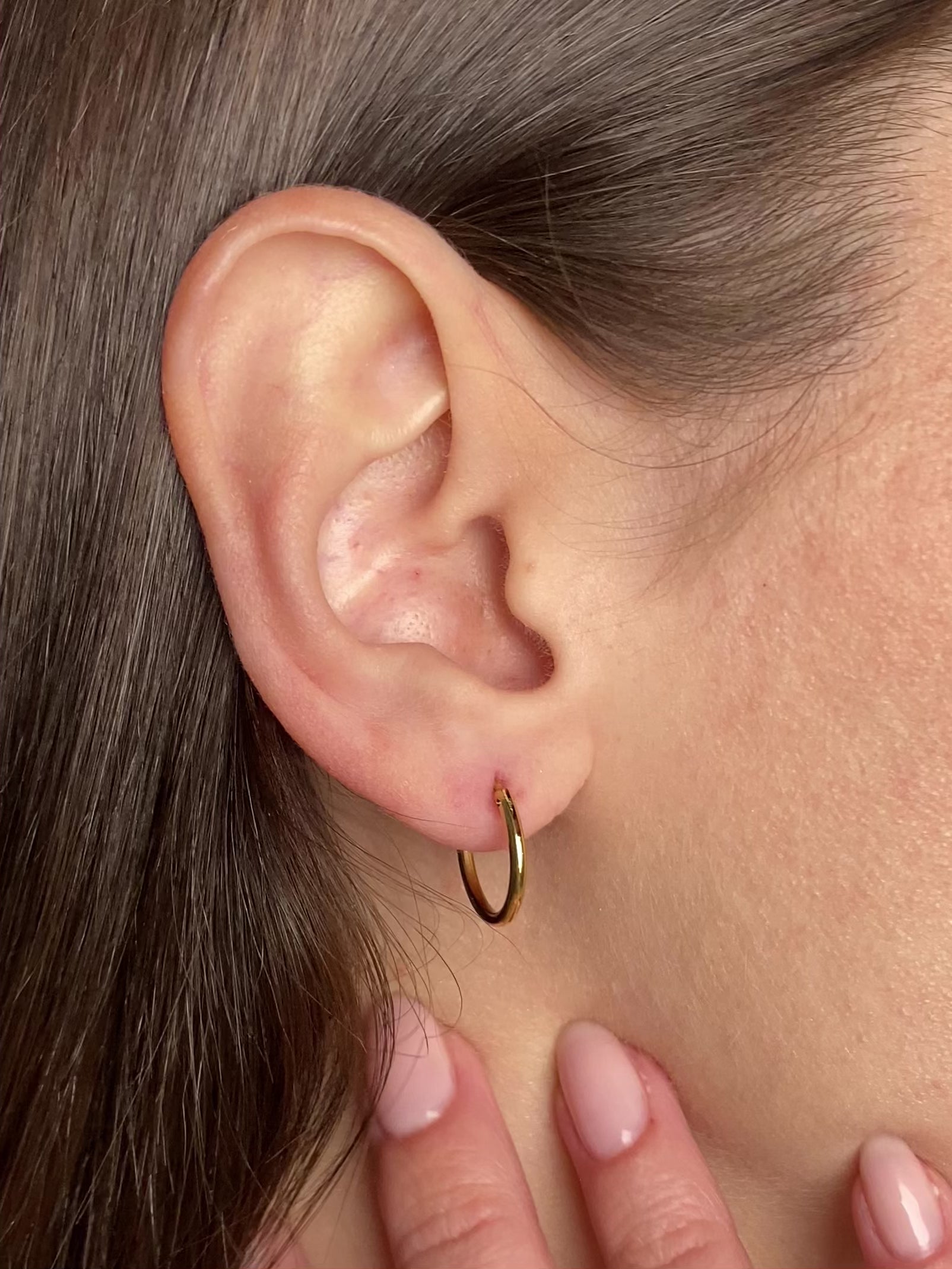 thin hoop earrings