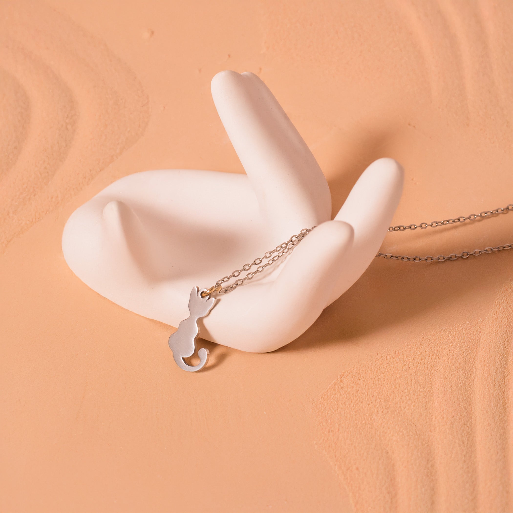 silver cat pendant necklace